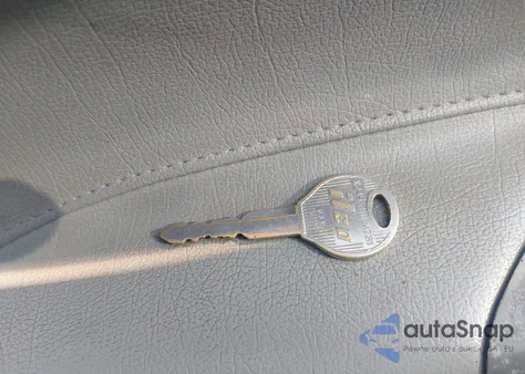 2001 Mazda Mpv Dx/Es/Lx z USA, uszkodzony, nr VIN JM3LW28G510182764